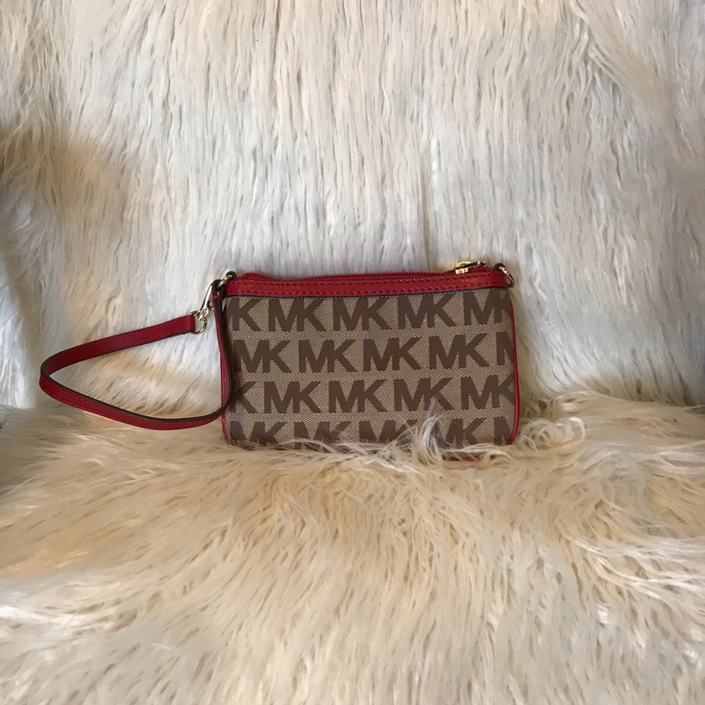 Michael Kors wristlet